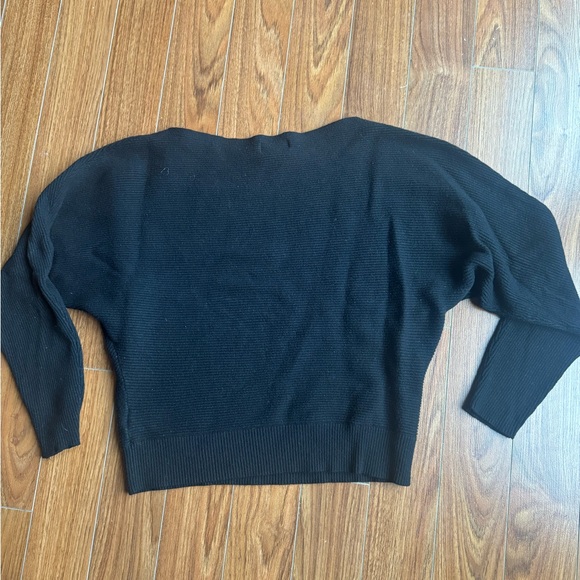 Large Black EVEREVE sweater - Picture 3 of 8